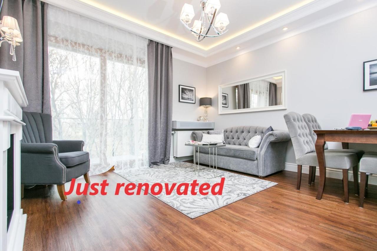 Executive 2-Bedroom Apartment Krakow Luaran gambar