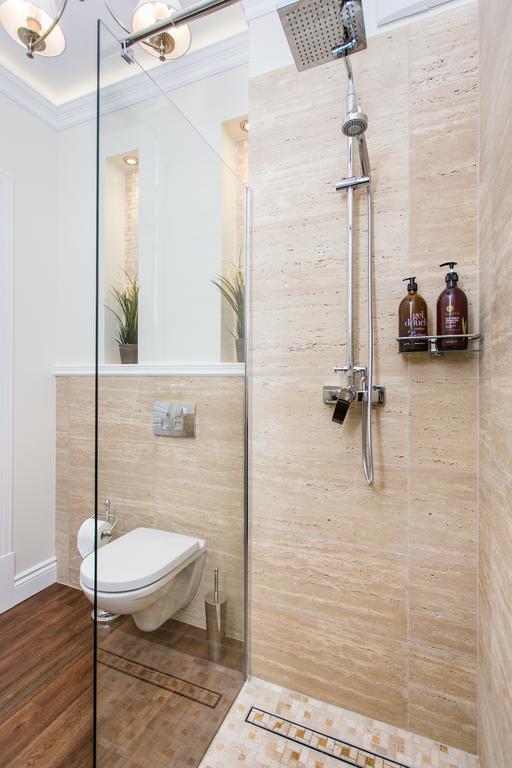 Executive 2-Bedroom Apartment Krakow Luaran gambar