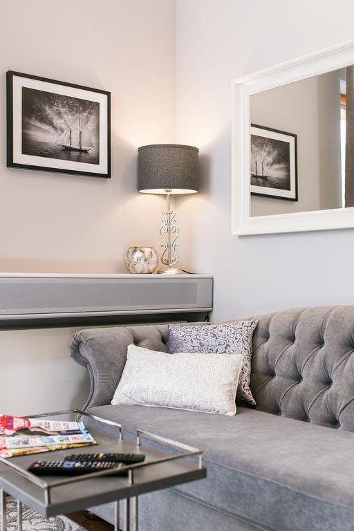Executive 2-Bedroom Apartment Krakow Bilik gambar